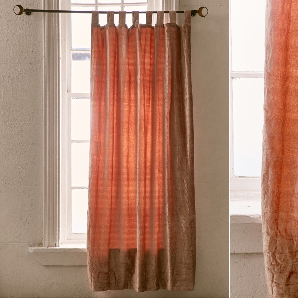 nwt set of 2 UO crushed velvet curtains in blush
